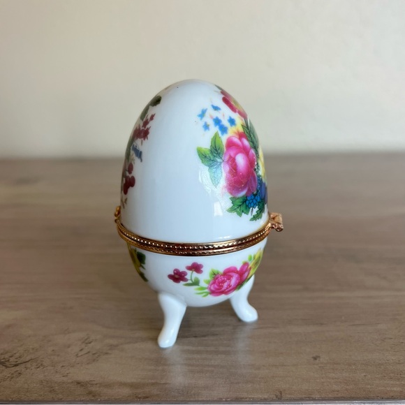 Vintage Porcelain Egg Trinket Box Jewelry Holder Floral Hinged Decor - Picture 2 of 10